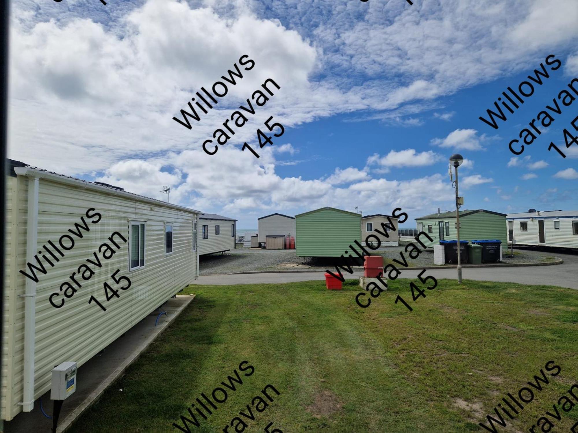 Willows Caravan 145 Llanddwywe Екстер'єр фото
